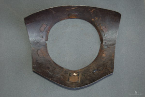 The main front and back plates of the gorget